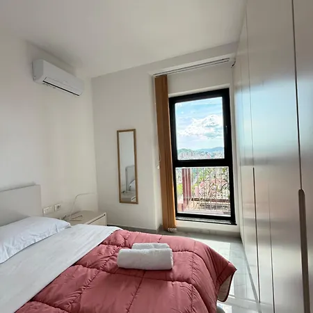 Luxury Garden Building 17th Floor * Tirana
