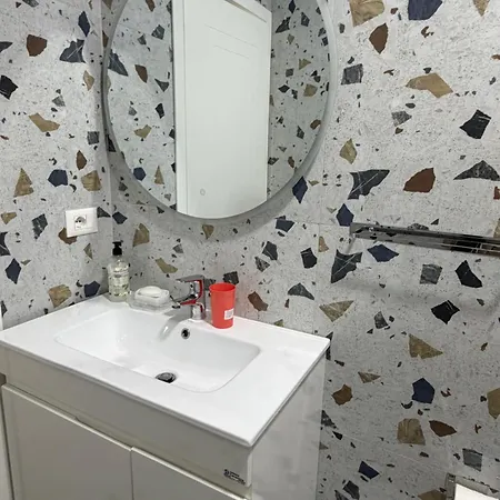 Appartement Luxury Garden Building 17th Floor Tirana