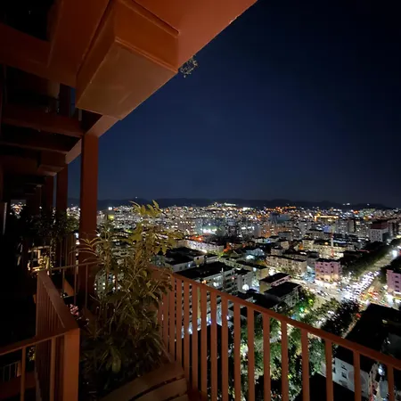 Luxury Garden Building 17th Floor * Tirana